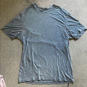 Lululemon Athletica Gray Short Sleeve Tee